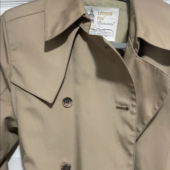 VINTAGE London Fog Beige Double-Breasted Trench Coat Ladies Petite small/4/6 - Picture 11 of 11